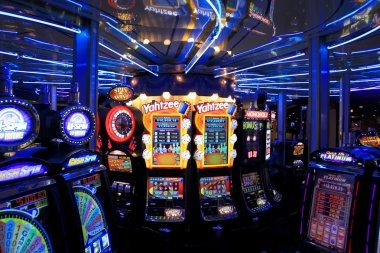 kubu togel platform interface showing slot games and sportsbook options